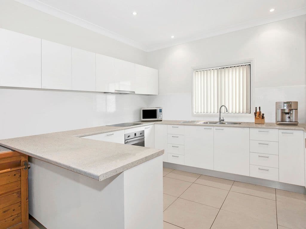 1 Lawrence Hargrave Drive, Helensburgh - Thumbnail 4