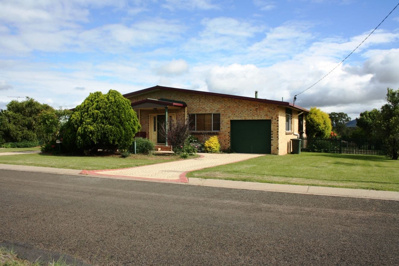 9 Gibson Road, WARWICK QLD 4370, Warwick - Thumbnail 4