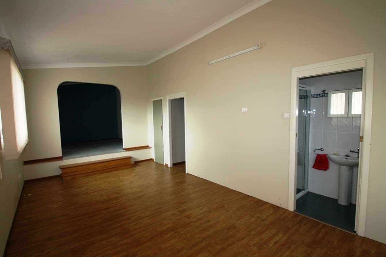 9 Gibson Road, WARWICK QLD 4370, Warwick - Thumbnail 8
