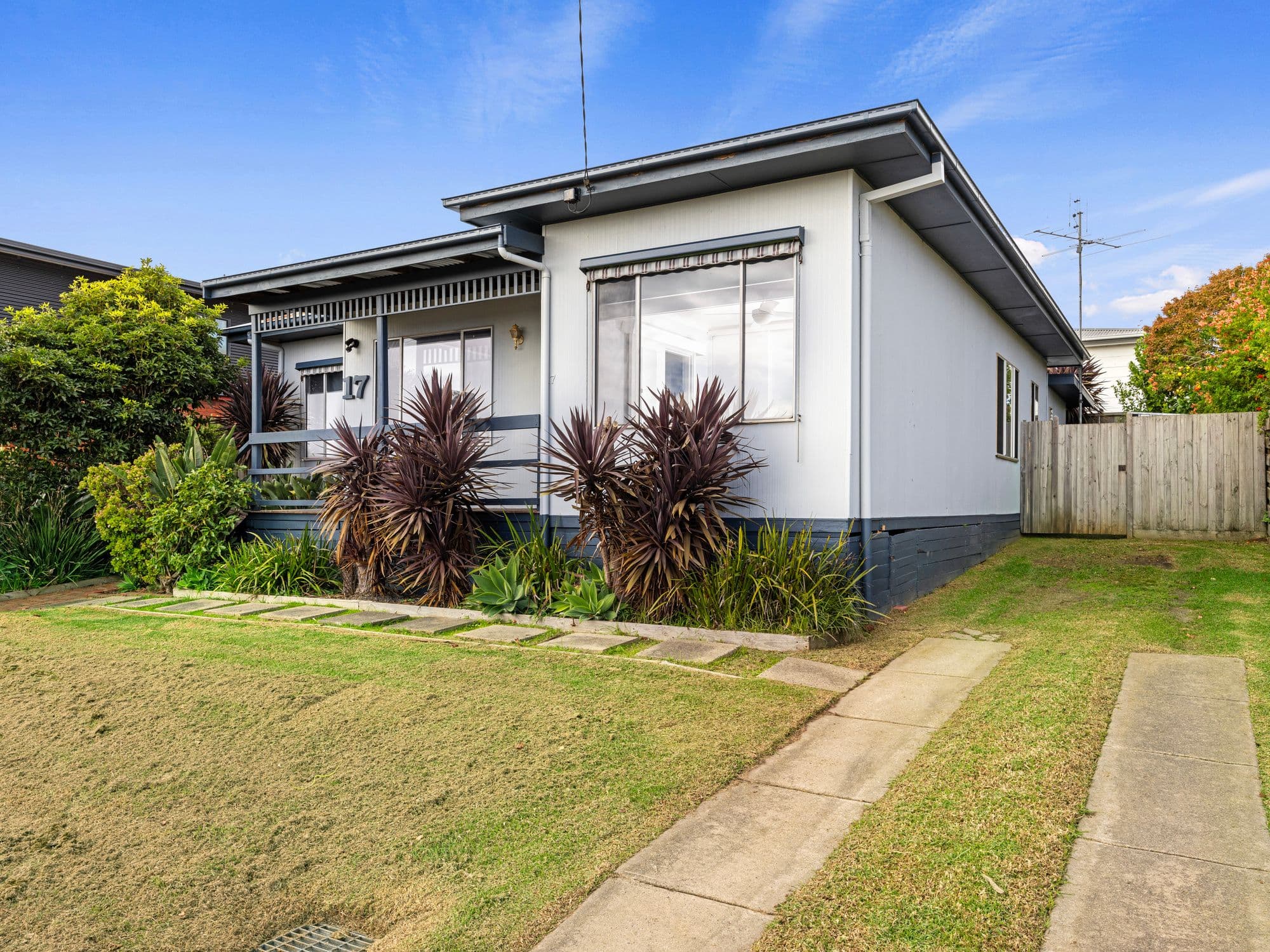 17 Hagelthorn Street, Wonthaggi VIC 3995, Wonthaggi - Thumbnail 2