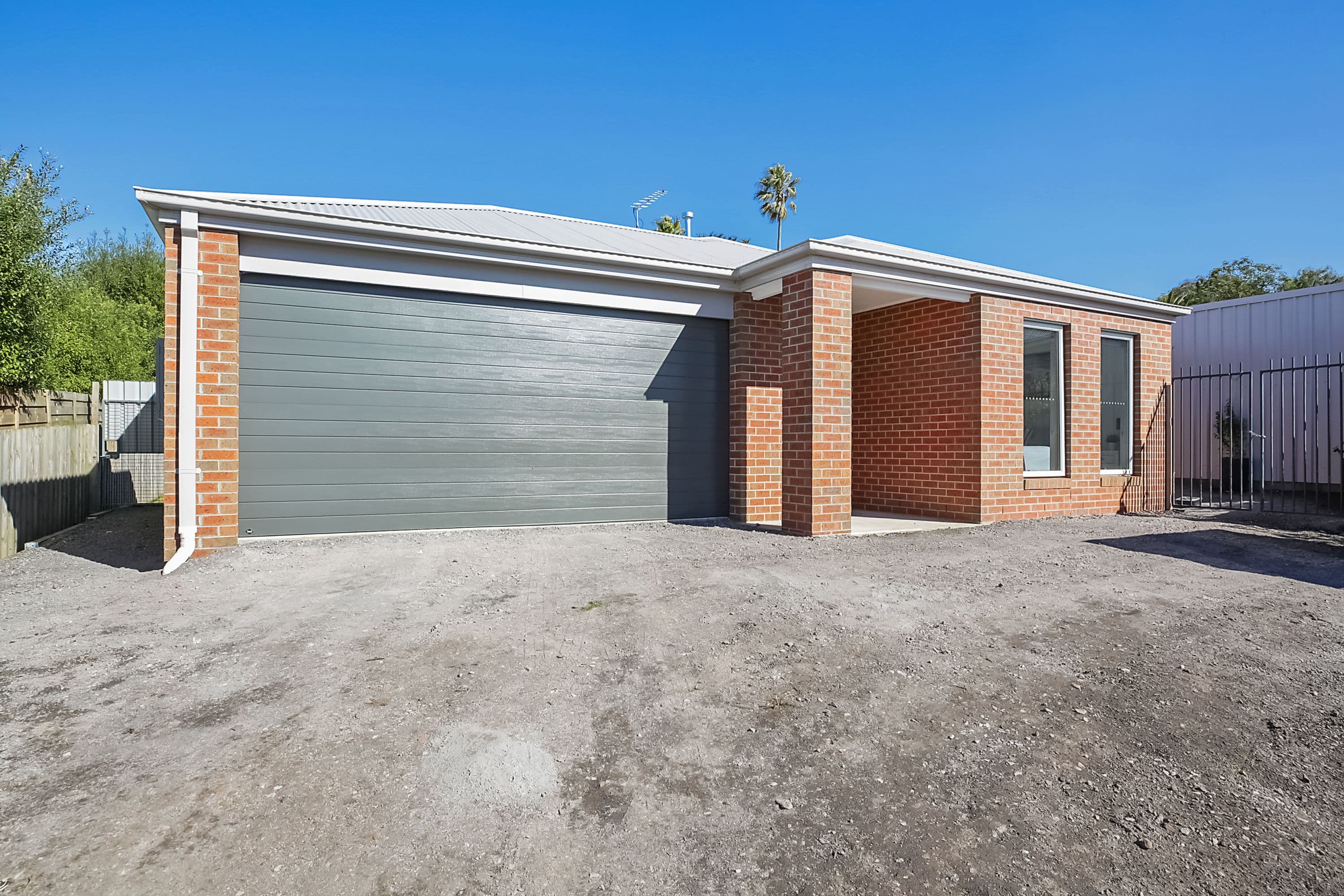 1B Robinson Street, Camperdown VIC 3260, Camperdown - Thumbnail 2