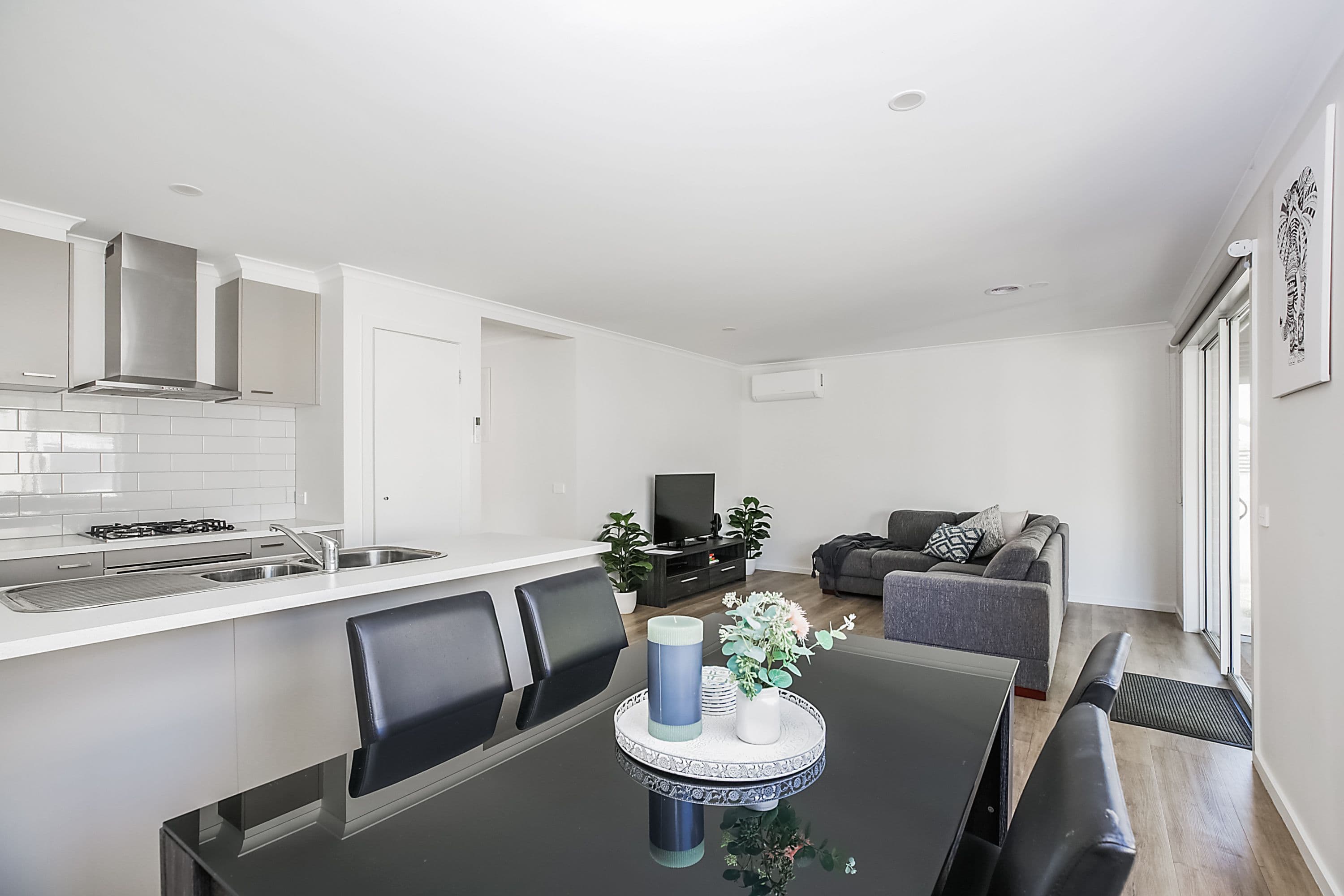 1B Robinson Street, Camperdown VIC 3260, Camperdown - Thumbnail 4