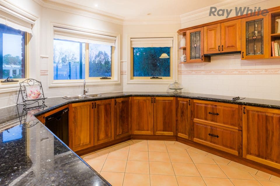 52 Castlewellan Boulevard, Hillside VIC 3037, Hillside - Thumbnail 2