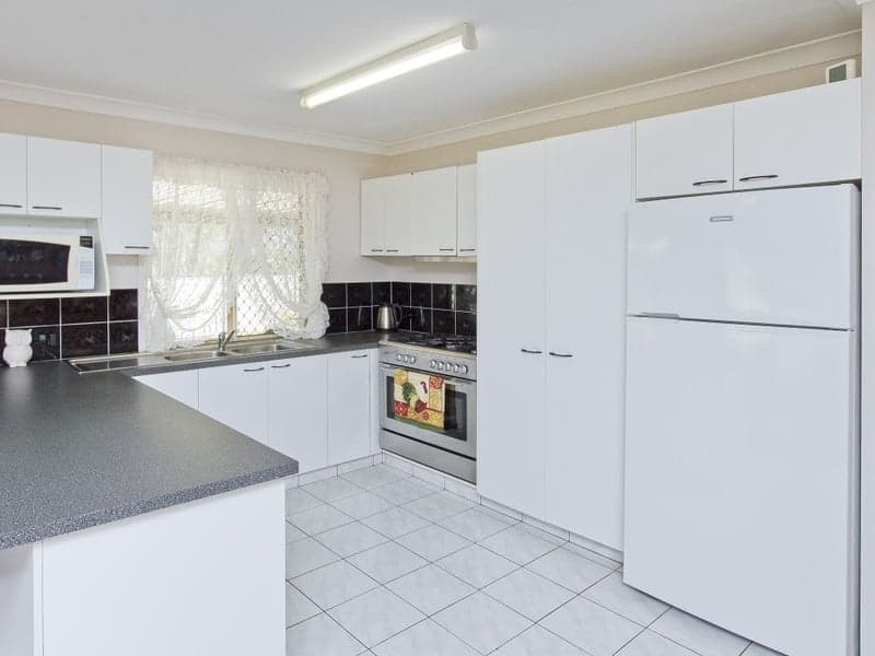 2 Salvatore Court, Morayfield - Thumbnail 2