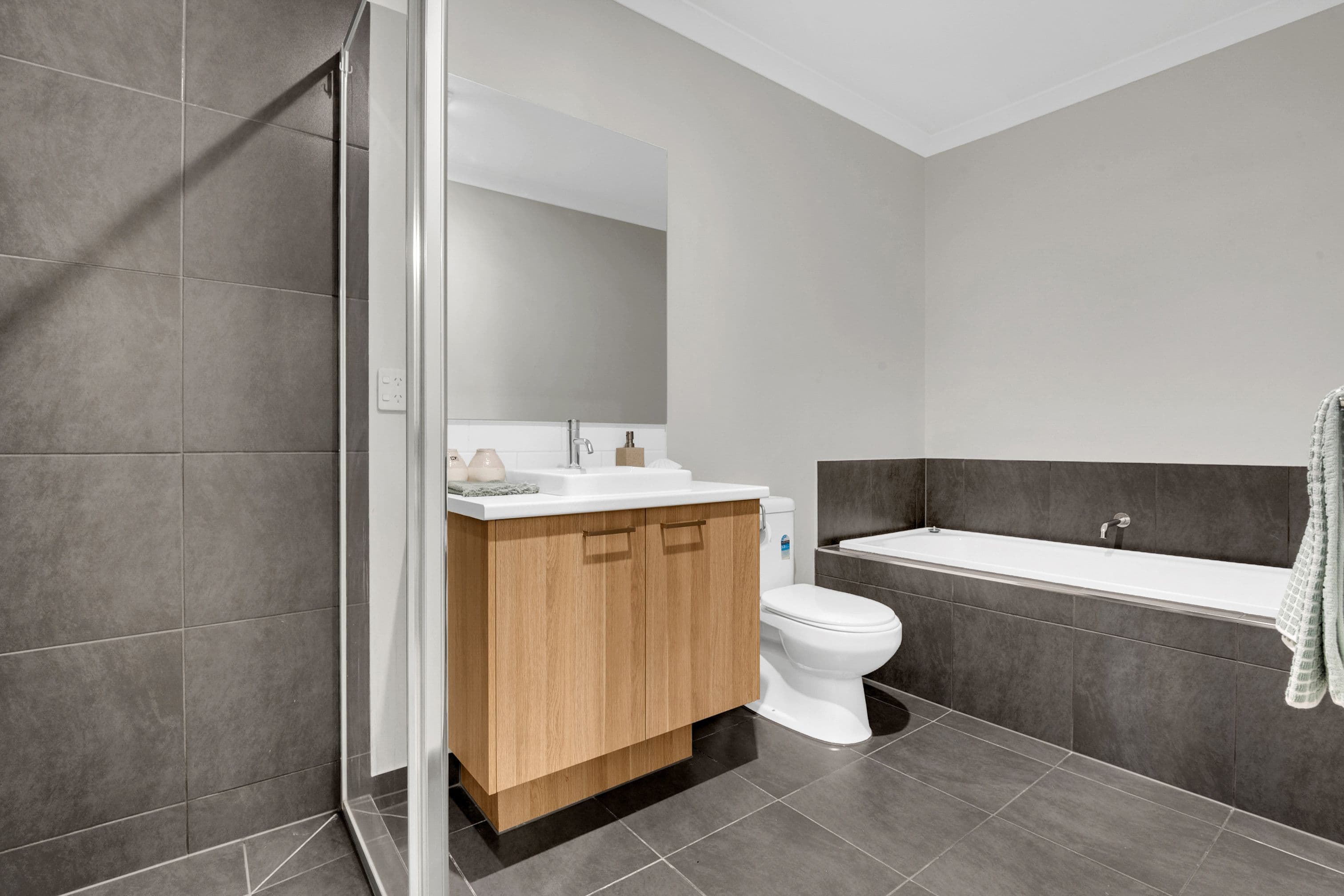 2 Erie Way, Craigieburn VIC 3064, Craigieburn - Thumbnail 5