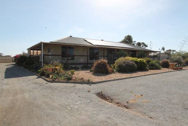 17-19 McKenzie Street, COWELL SA 5602, Cowell - Image 1