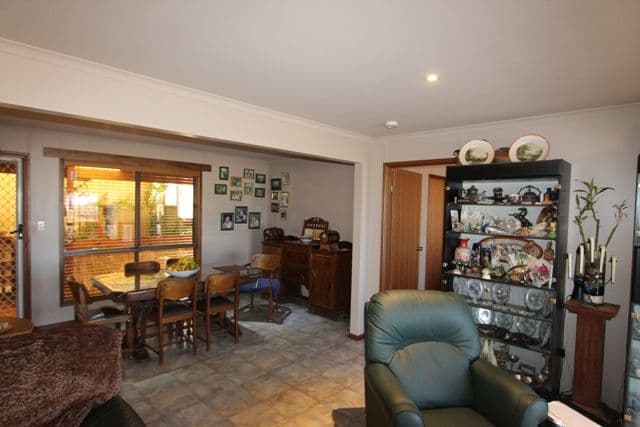 17-19 McKenzie Street, COWELL SA 5602, Cowell - Thumbnail 6
