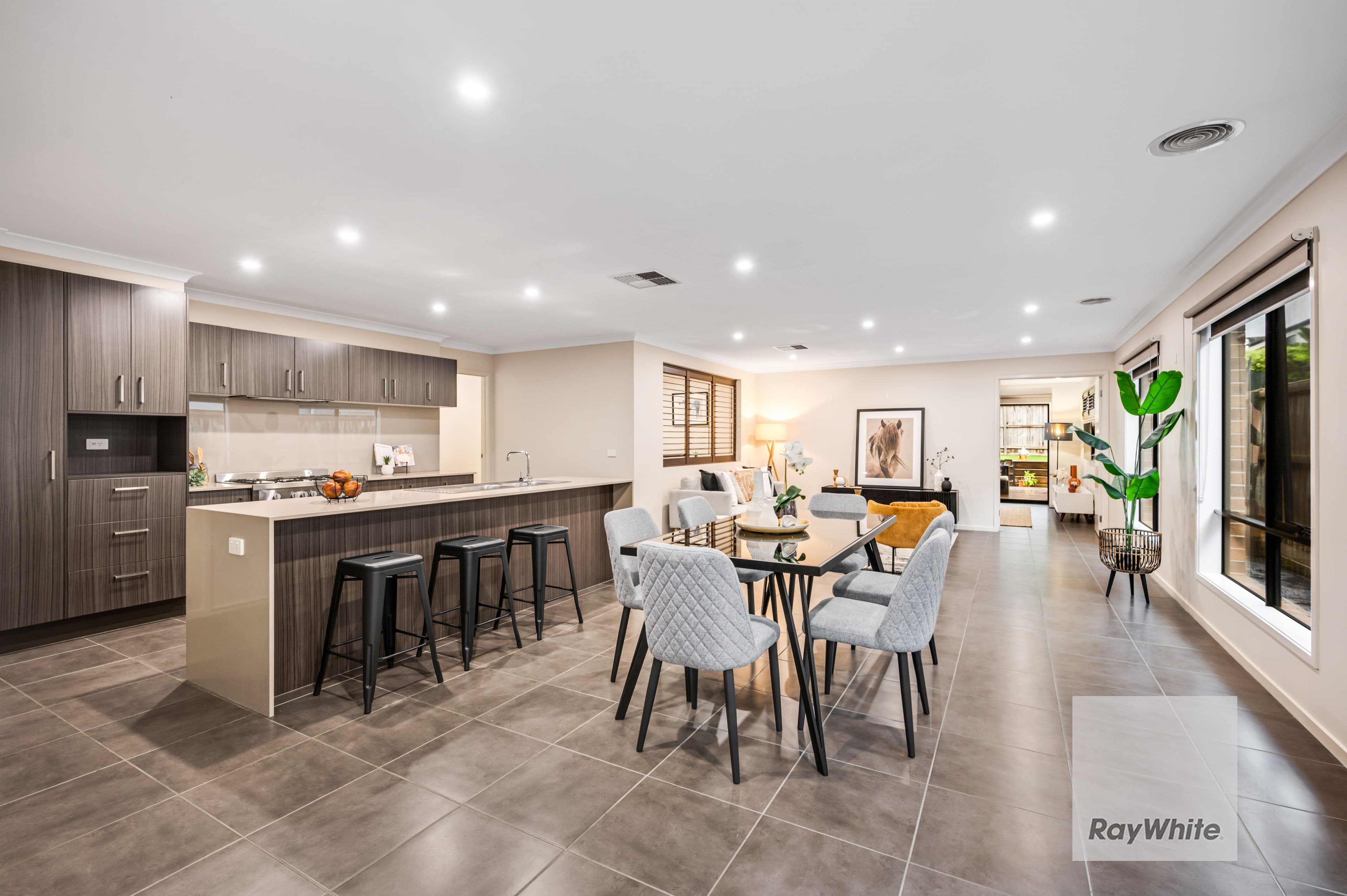 11 Positano Grove, Greenvale VIC 3059, Greenvale - Thumbnail 3