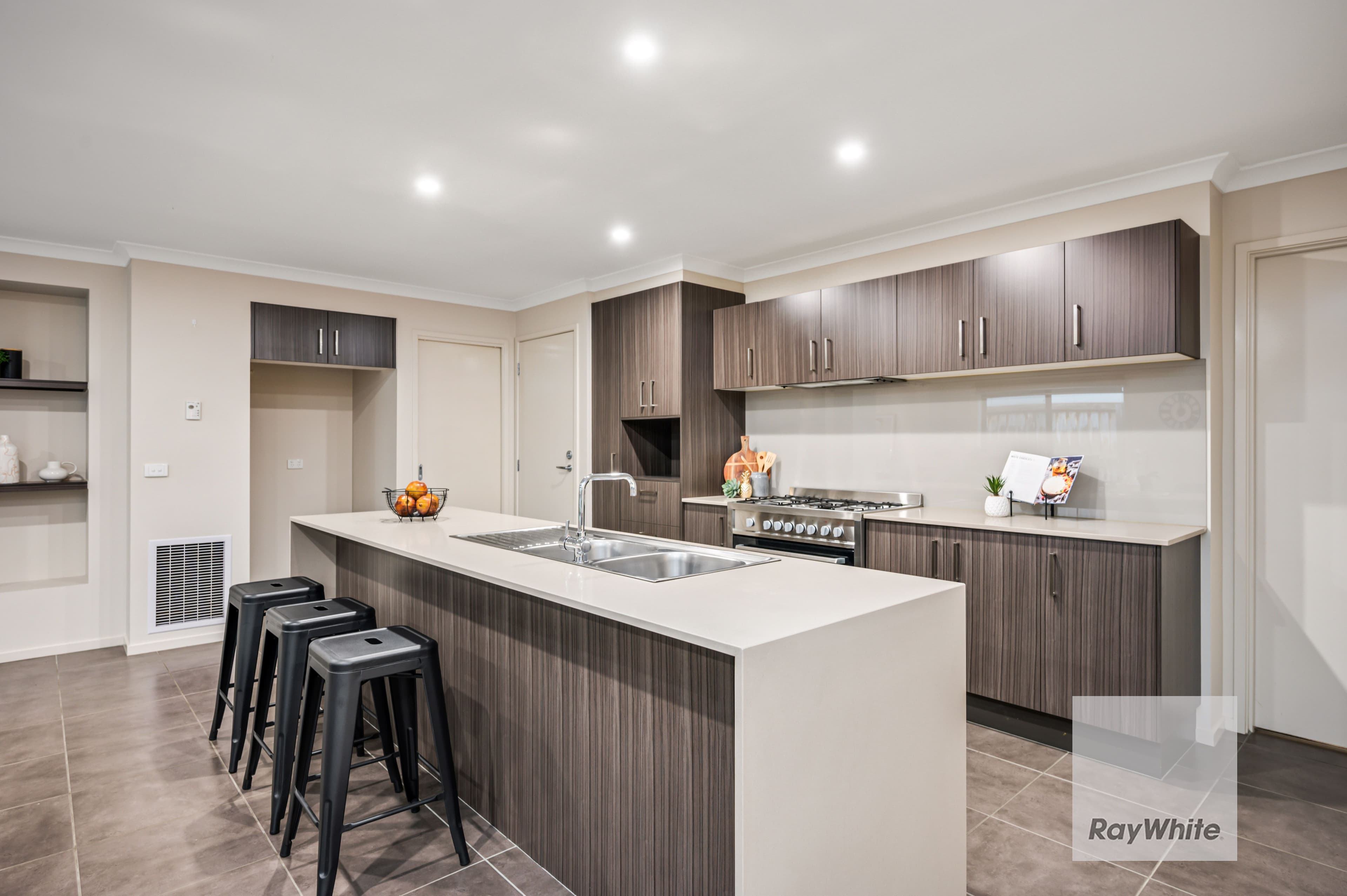 11 Positano Grove, Greenvale VIC 3059, Greenvale - Thumbnail 4
