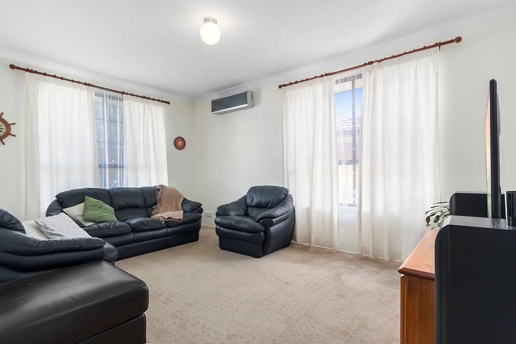 5 Carina Avenue, Hinchinbrook - Thumbnail 6