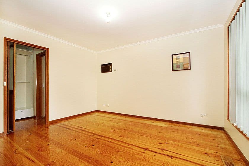 38 Blossom Park Drive, MILL PARK VIC 3082, Mill Park - Thumbnail 7