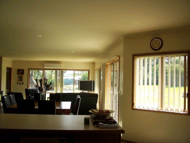 39 Keith Morgan Drive, TRARALGON SOUTH VIC 3844, Traralgon South - Thumbnail 5