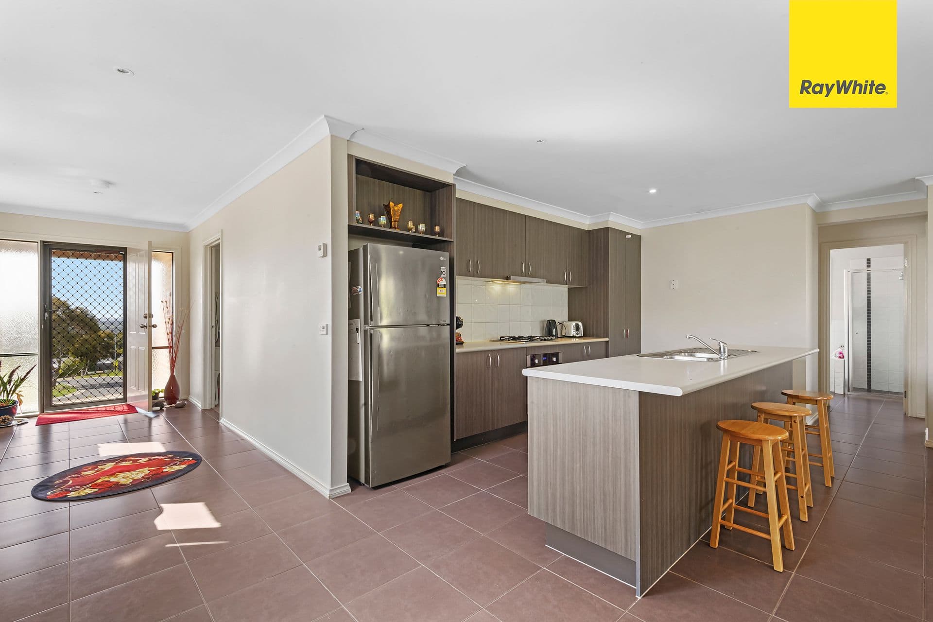 136 Phillip Drive, Sunbury VIC 3429, Sunbury - Thumbnail 5