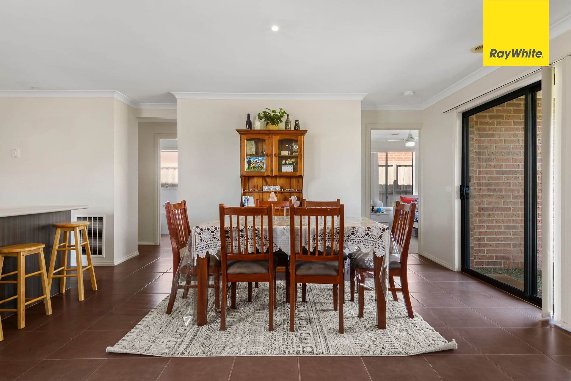 136 Phillip Drive, Sunbury VIC 3429, Sunbury - Thumbnail 7