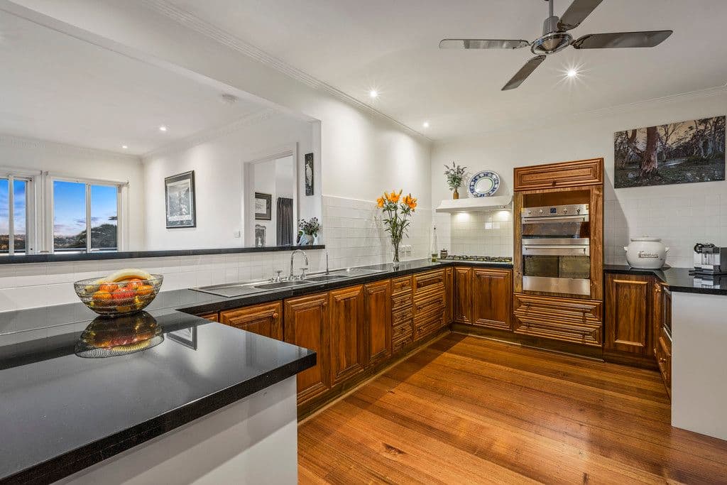 30 Rhonda Street, Rosanna VIC 3084, Rosanna - Thumbnail 7