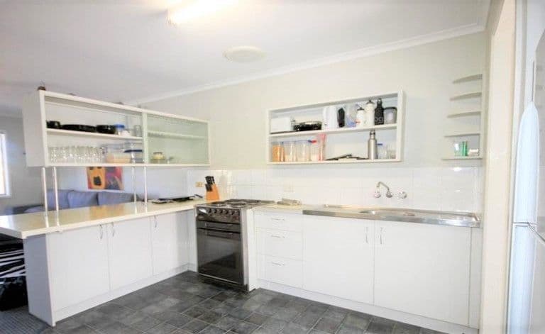 35 Burra Street, Chevron Island QLD 4217, Chevron Island - Thumbnail 3
