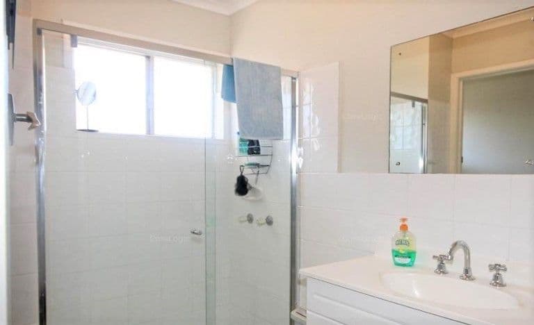 35 Burra Street, Chevron Island QLD 4217, Chevron Island - Thumbnail 4