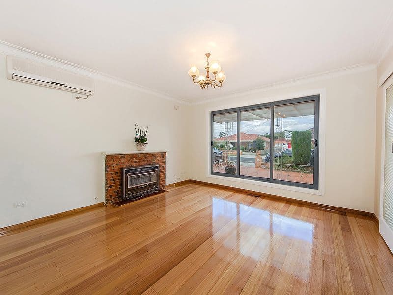 59 Stradbroke Drive, ST ALBANS VIC 3021, St Albans - Thumbnail 4