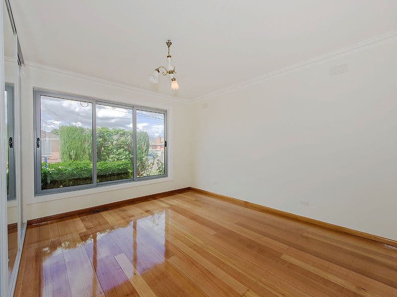 59 Stradbroke Drive, ST ALBANS VIC 3021, St Albans - Thumbnail 5