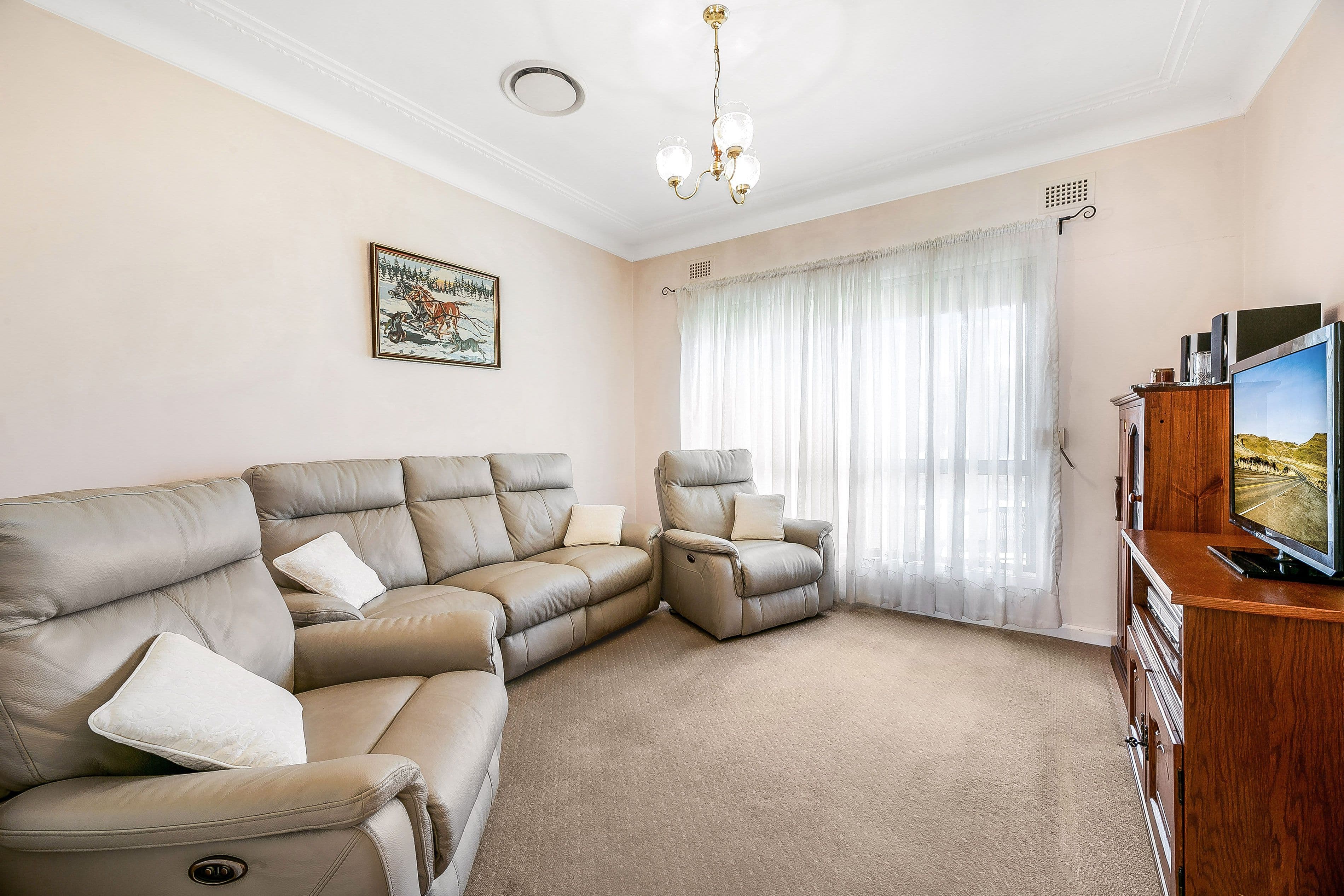 7 Barkley Street, Carramar NSW 2163, Carramar - Thumbnail 2