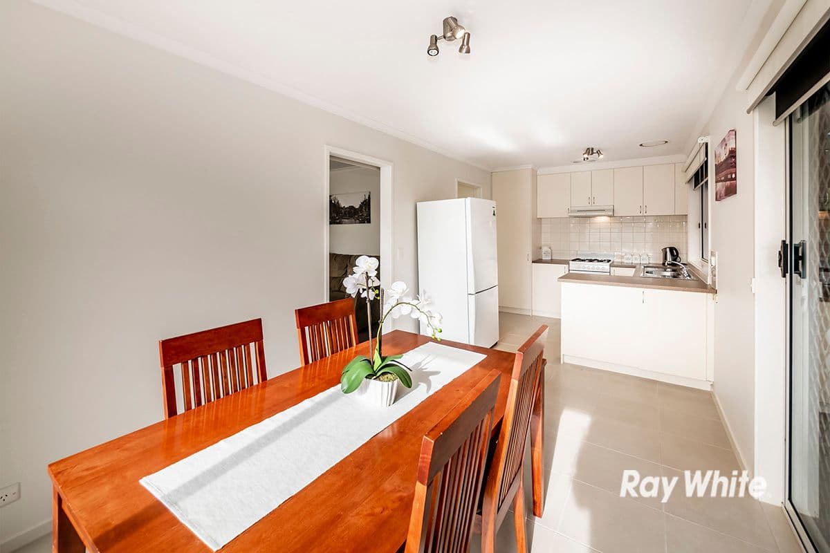 9 Fairfield Street, Cranbourne VIC 3977, Cranbourne - Thumbnail 3