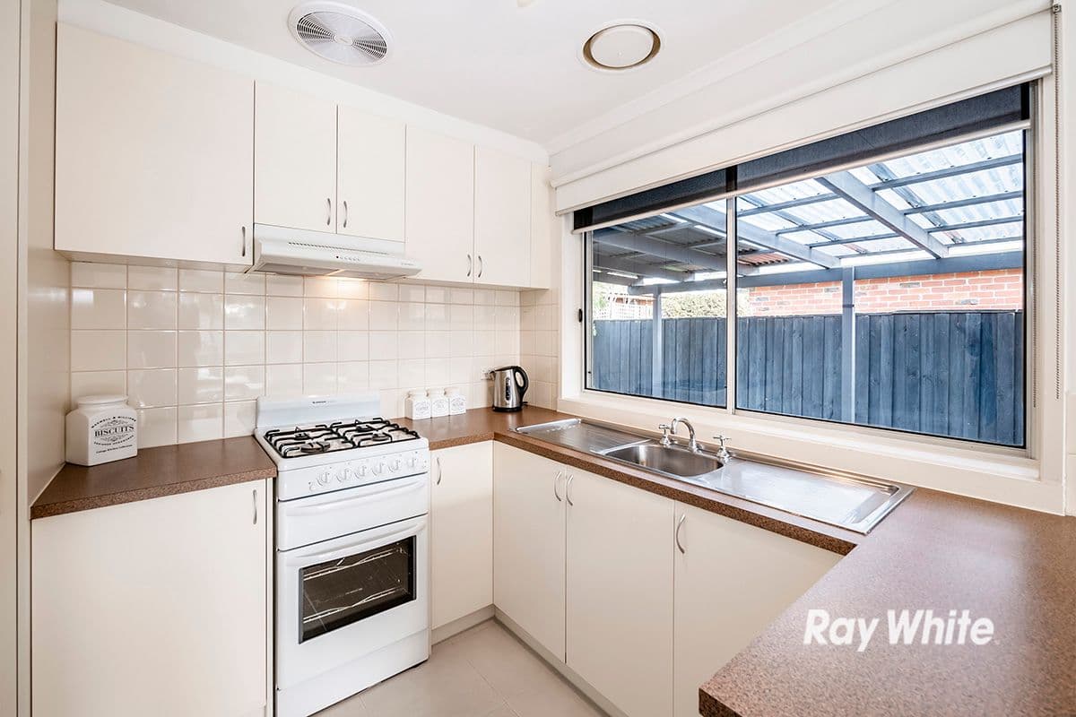 9 Fairfield Street, Cranbourne VIC 3977, Cranbourne - Thumbnail 4