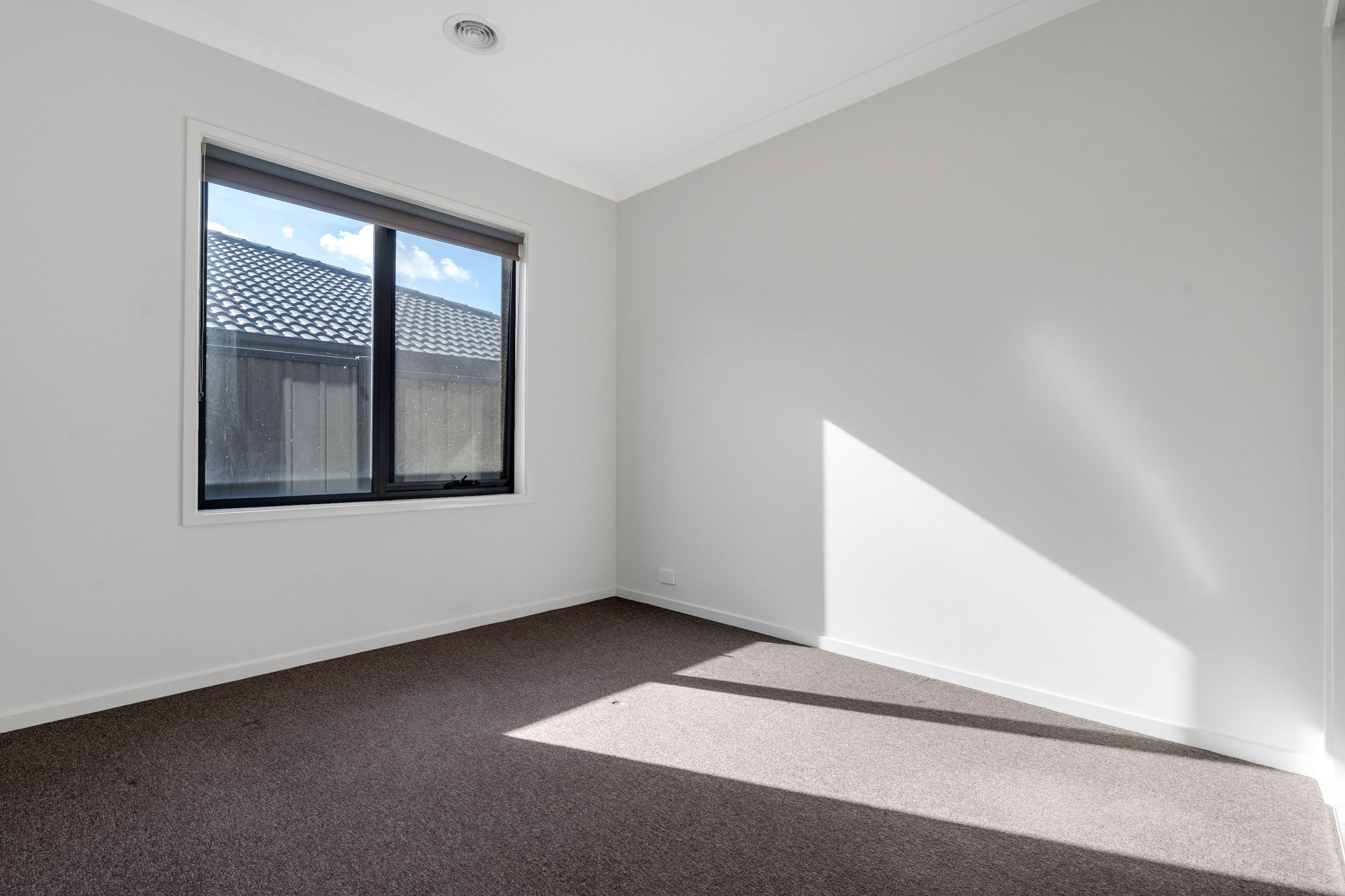 35 Versant Drive, Craigieburn VIC 3064, Craigieburn - Thumbnail 5