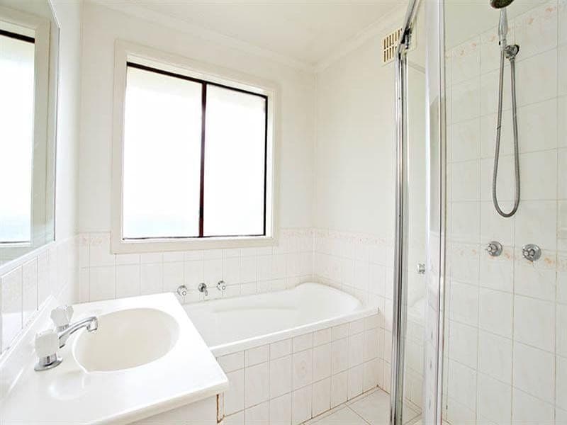9 Tenterden Place, MILL PARK VIC 3082, Mill Park - Thumbnail 7