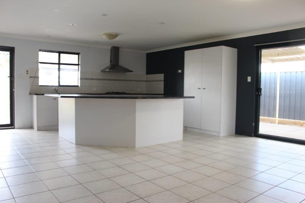 18 Delmage Street, Dongara WA 6525, Dongara - Thumbnail 3
