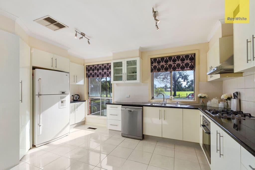 10 Elliott Street, Boronia VIC 3155, Boronia - Thumbnail 3