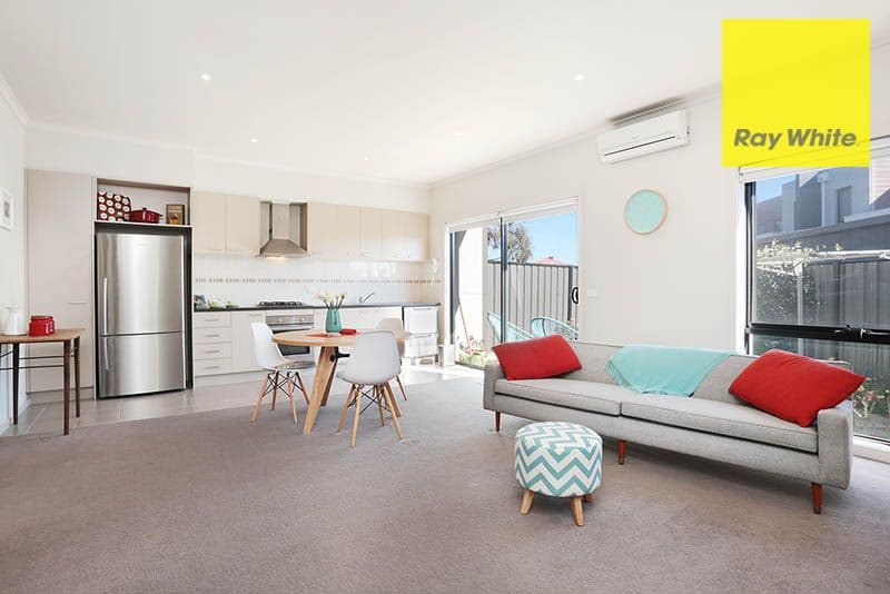 39 Astley Crescent, Point Cook VIC 3030, Point Cook - Thumbnail 4