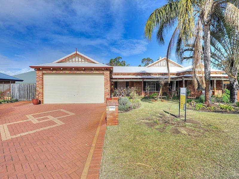 11 Macquarie Drive, COODANUP WA 6210, Coodanup - Thumbnail 3