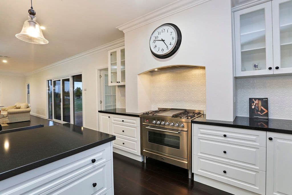 24 Grand Ridge Way, Sunbury - Thumbnail 6