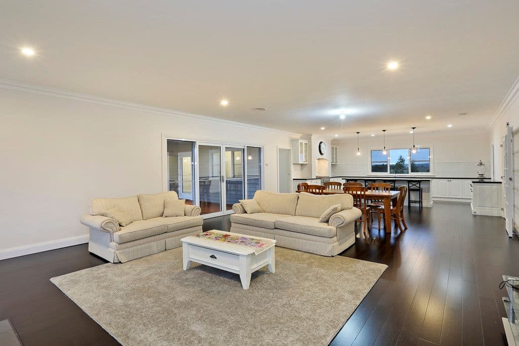 24 Grand Ridge Way, Sunbury - Thumbnail 7