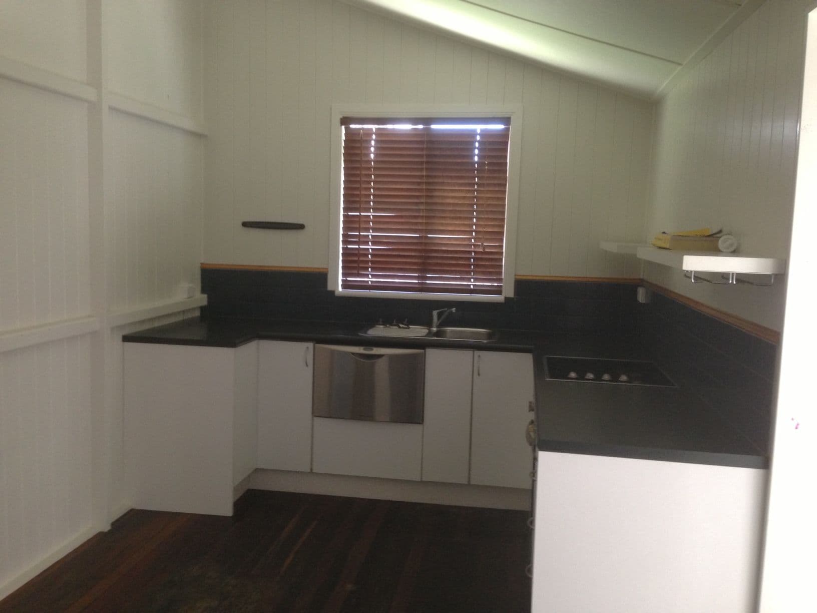 130 Kippen Street, SOUTH MACKAY QLD 4740, South Mackay - Thumbnail 2