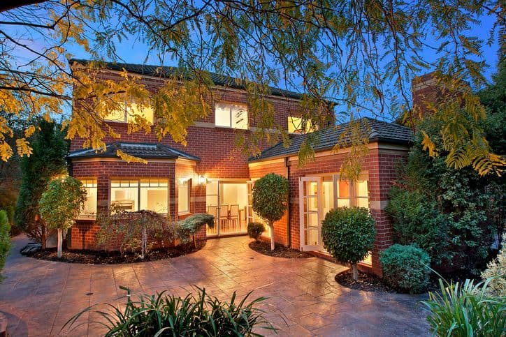 13 Lachlan Grange, BULLEEN VIC 3105, Bulleen - Thumbnail 3