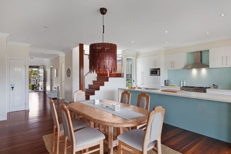 52 Cambridge Street, Umina Beach - Thumbnail 2