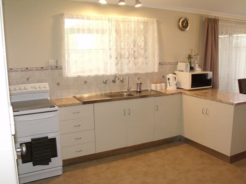8 Harrington Street, SALISBURY DOWNS SA 5108, Salisbury Downs - Thumbnail 2