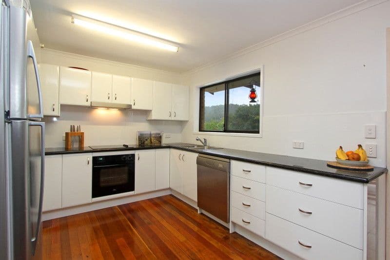 39  Teroma Street, THE GAP QLD 4061, The Gap - Thumbnail 4