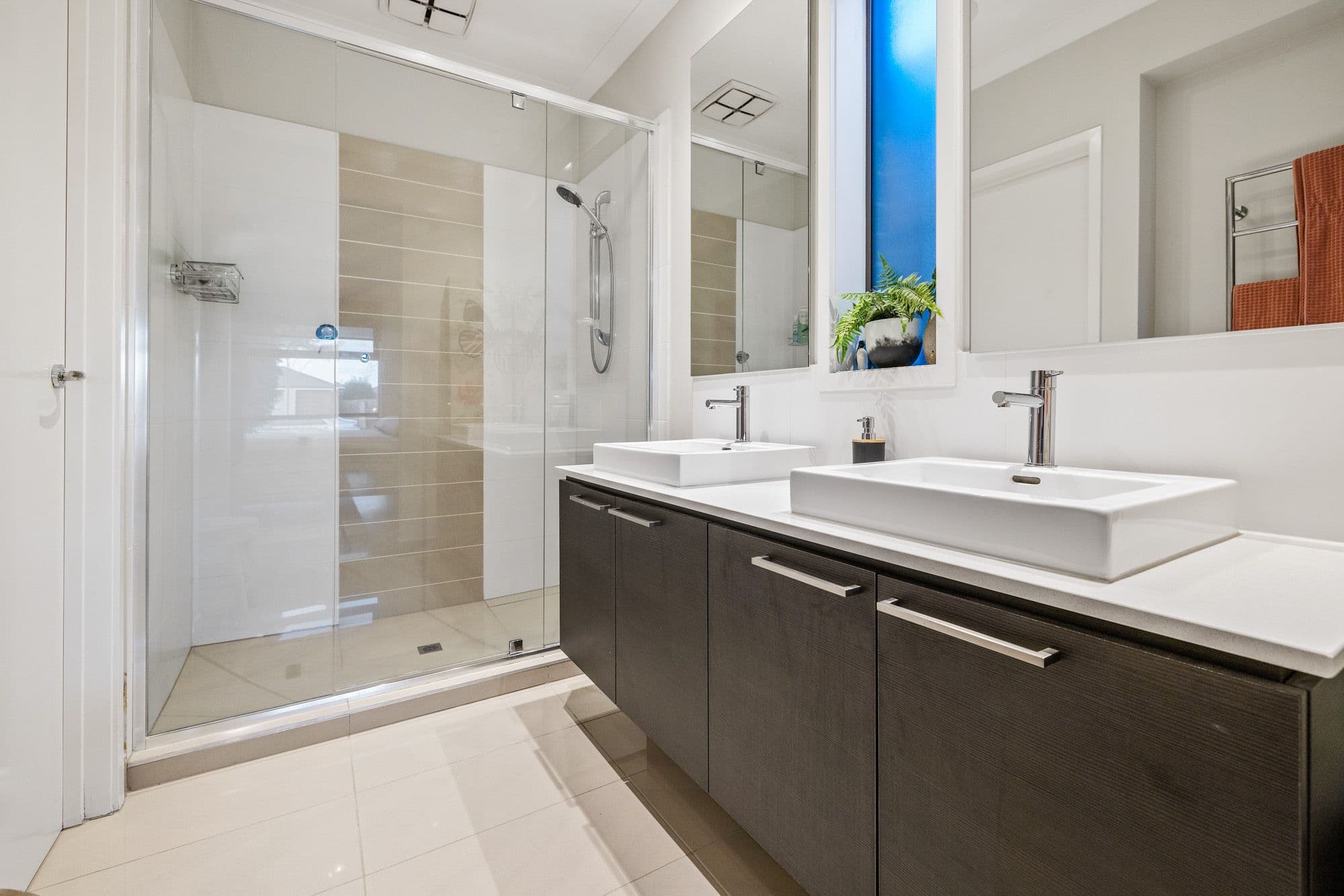 96 Treeve Parkway, Werribee VIC 3030, Werribee - Thumbnail 4