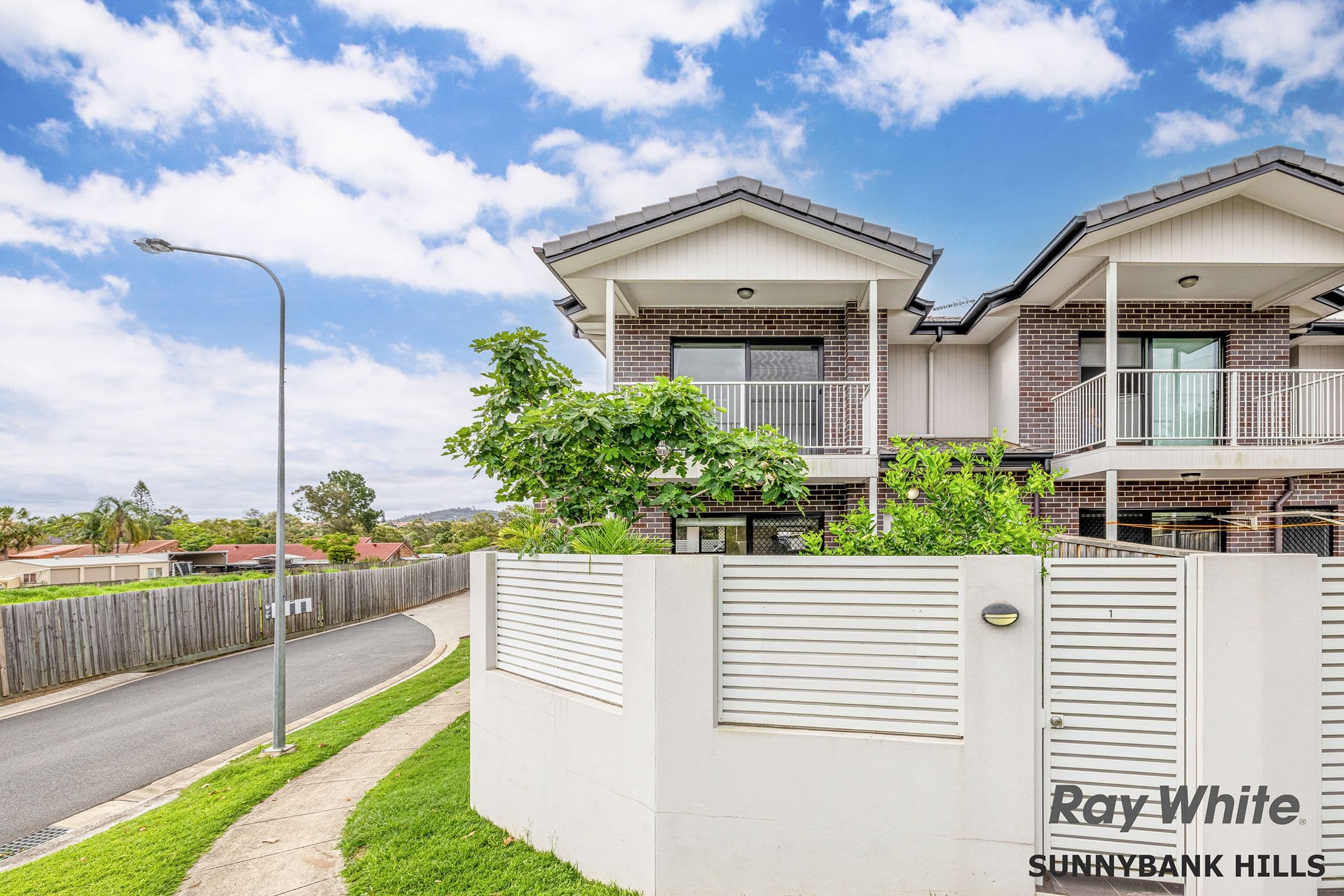 142 Padstow Road, Eight Mile Plains QLD 4113, Eight Mile Plains - Image 1