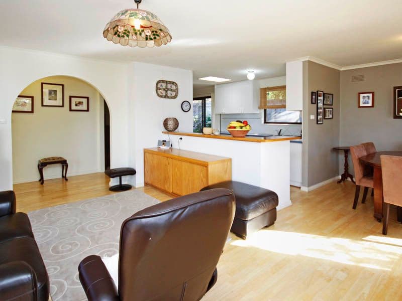 13 Aringa Avenue, HIGHTON VIC 3216, Highton - Thumbnail 2