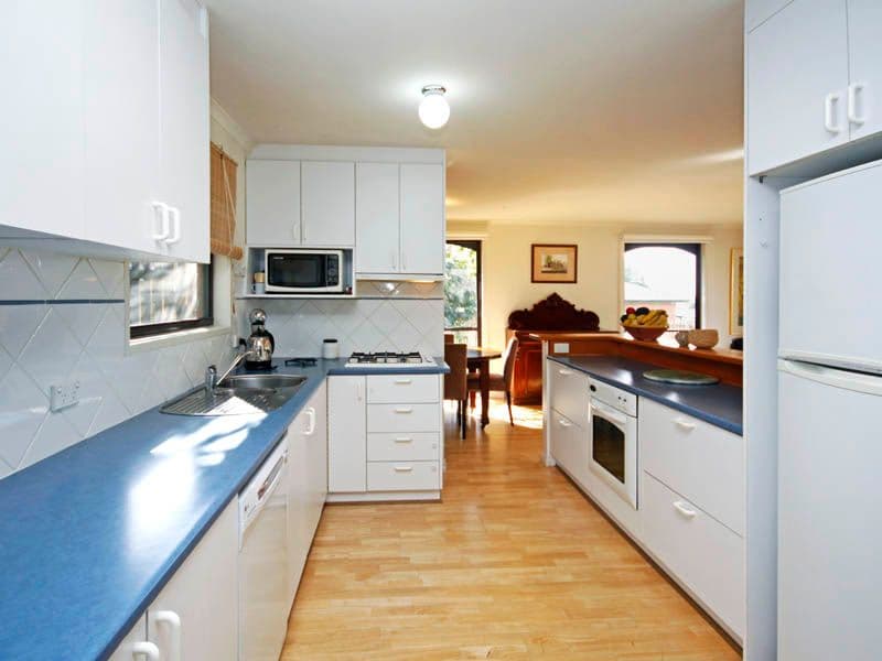 13 Aringa Avenue, HIGHTON VIC 3216, Highton - Thumbnail 3