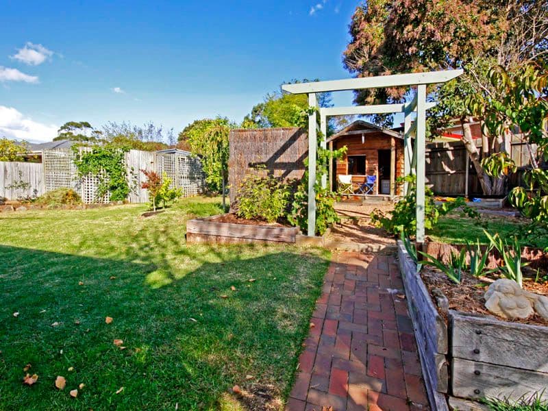 13 Aringa Avenue, HIGHTON VIC 3216, Highton - Thumbnail 8