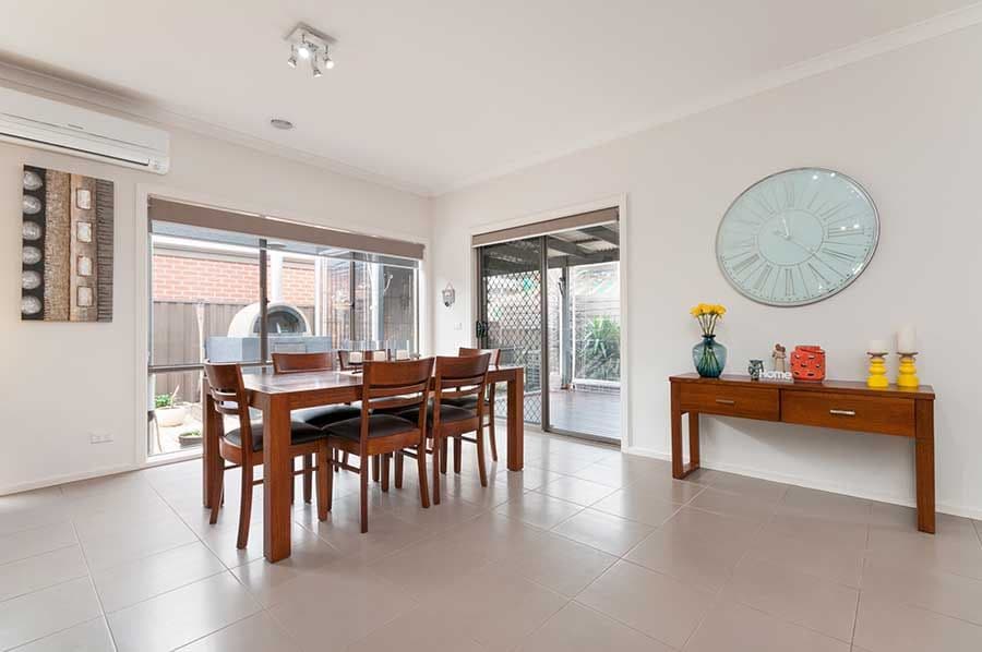 10 Clarendon Avenue, CRAIGIEBURN VIC 3064, Craigieburn - Thumbnail 4