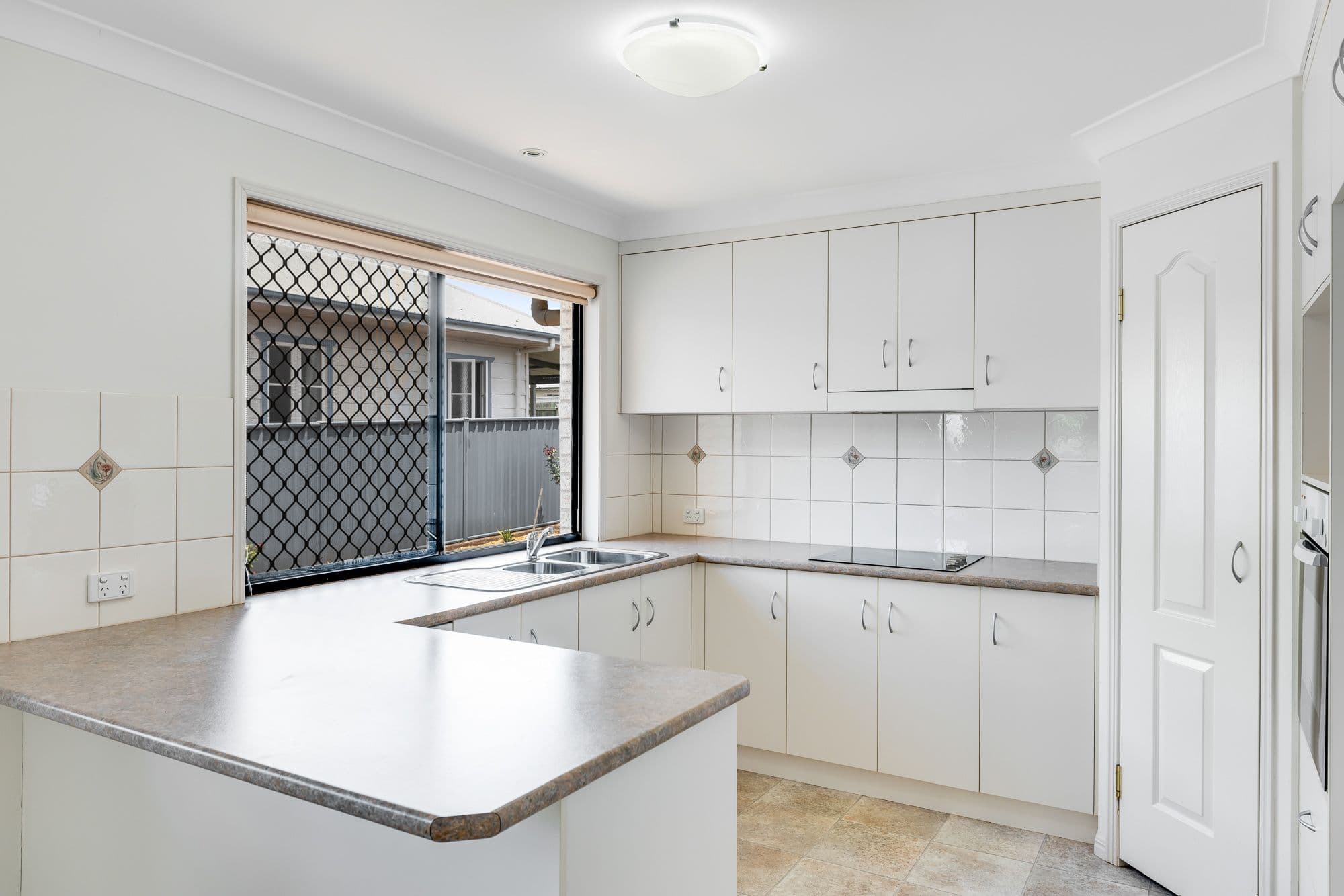 12 Underwood Crescent, Harristown QLD 4350, Harristown - Thumbnail 4