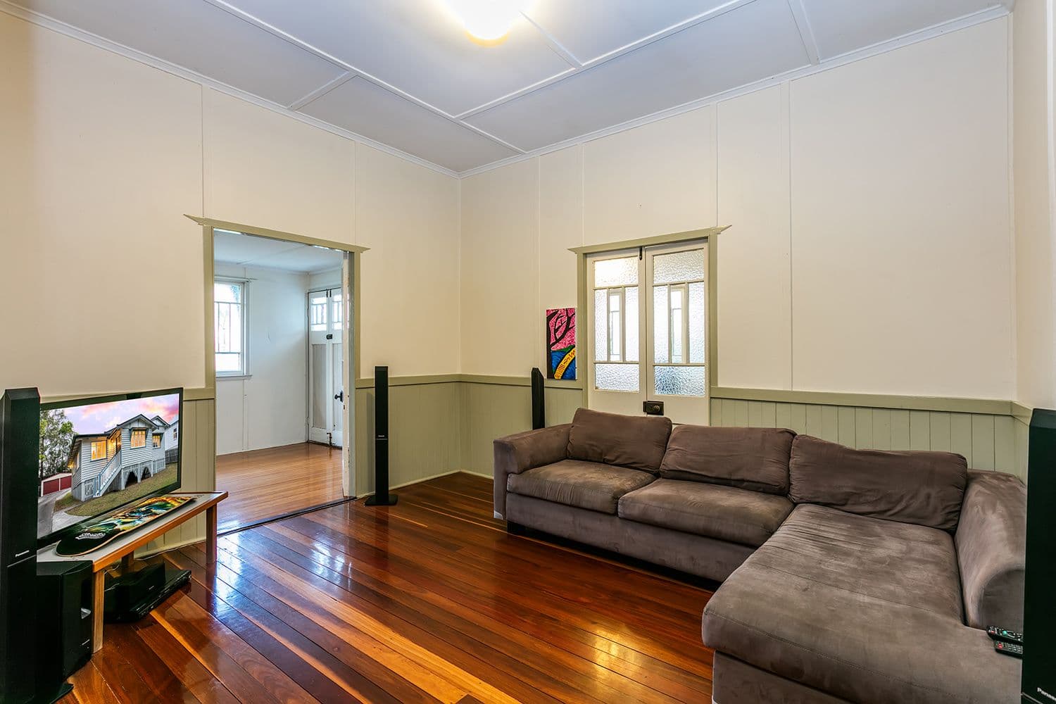 24 Laughlin Street, Kingston QLD 4114, Kingston - Thumbnail 3