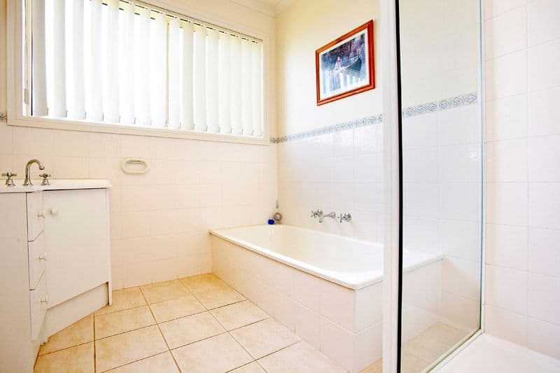 32 Burgundy Drive, WAURN PONDS VIC 3216, Waurn Ponds - Thumbnail 7