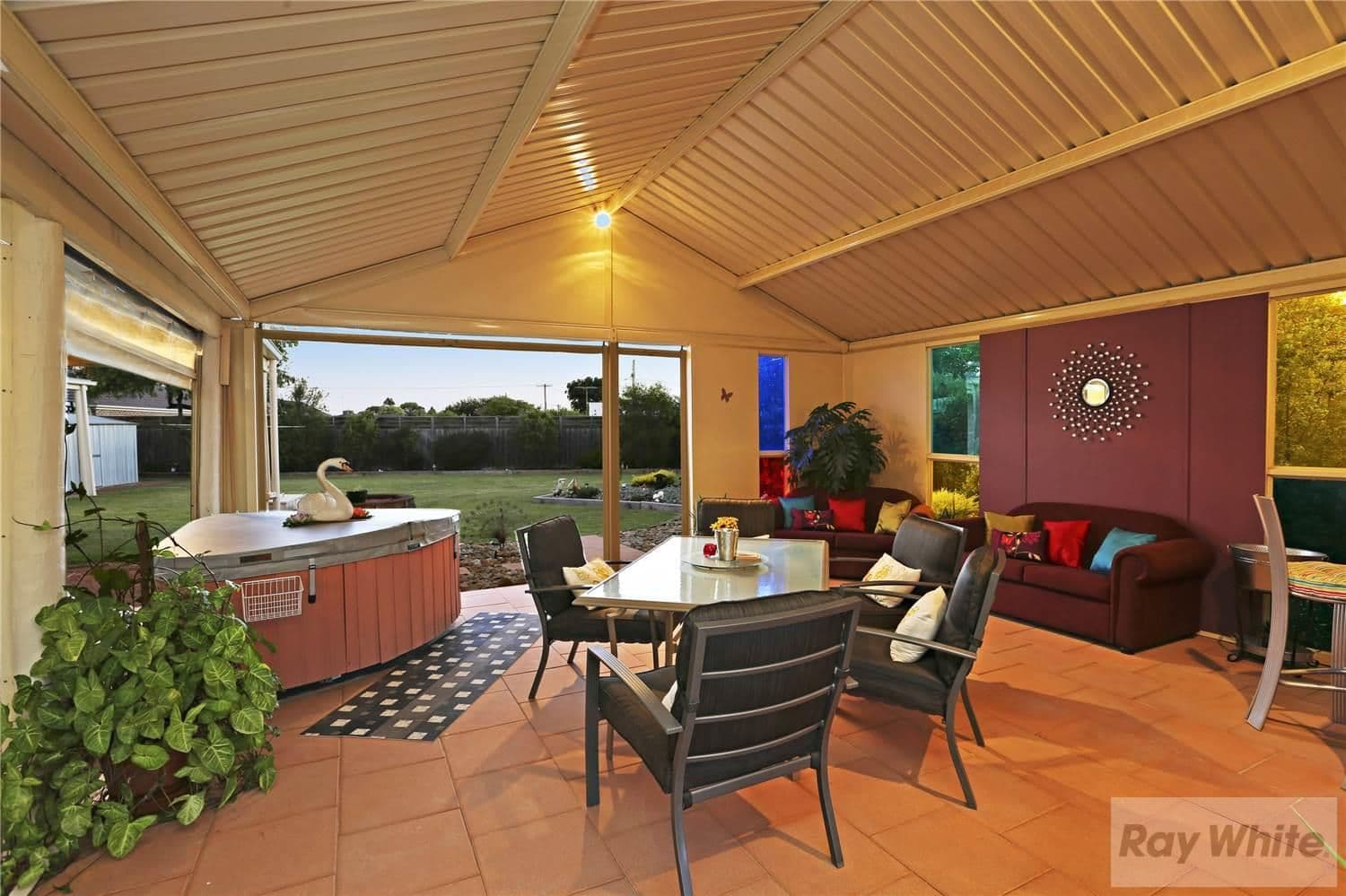 6 Rubena Crescent, Lara VIC 3212, Lara - Thumbnail 2
