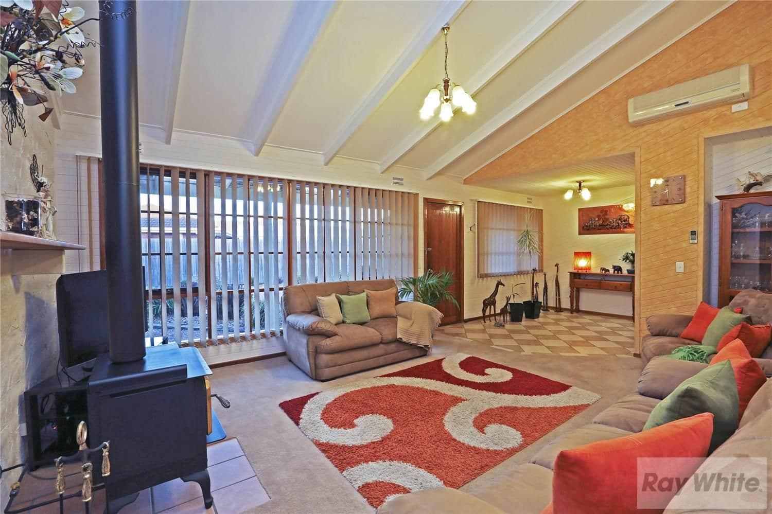 6 Rubena Crescent, Lara VIC 3212, Lara - Thumbnail 3